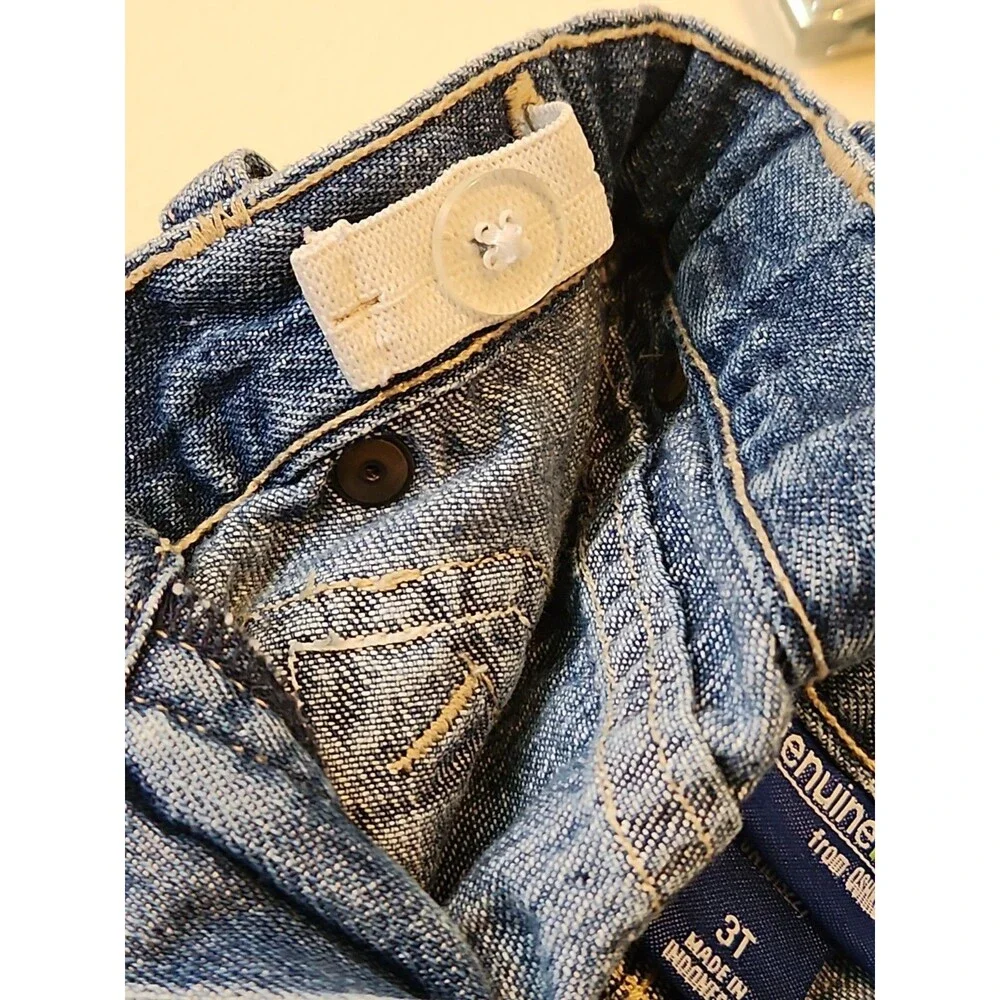Vintage Genuine Kids OshKosh Girls Jeans 3T Adjustable Waist Flower Patch Y2K